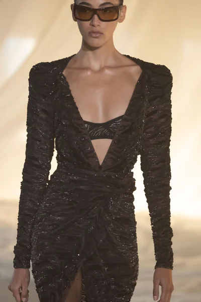 Look 72